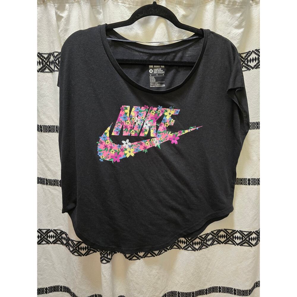 Nike floral logo soft lightweight black relaxed fit shirt swoosh medium